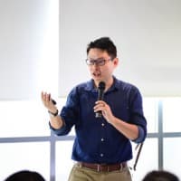 Ken Toh teaching a professional workshop in Singapore